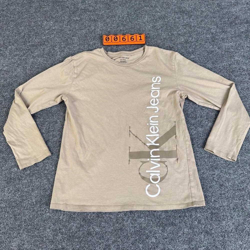 Tan Calvin Klein Jeans Long Sleeve T-Shirt size large.